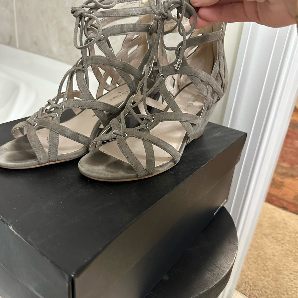 Kenneth Cole New York Gray Gladiator Wedges